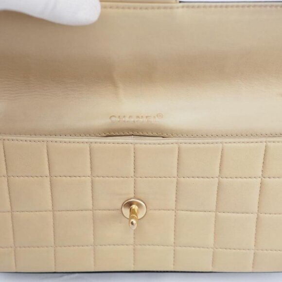 Authentic CHANEL CC Lambskin Patent Chocolate Bar Flap Bag Chain Beige Black - Picture 9 of 14